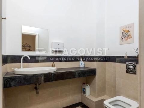 квартира за адресою Князів Острозьких вул. (Московська), 46/2