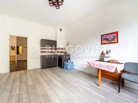 квартира за адресою Князів Острозьких вул. (Московська), 46/2