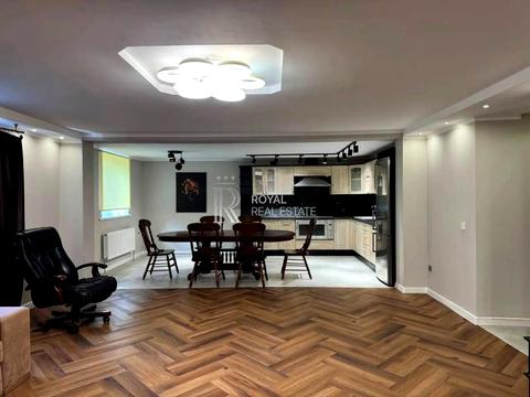 будинок за адресою Садова