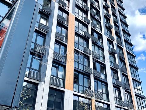 комерційна за адресою Предславинська вул., 44