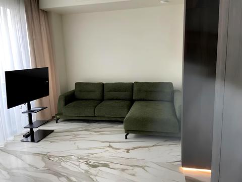 квартира за адресою Яружна вул., 15