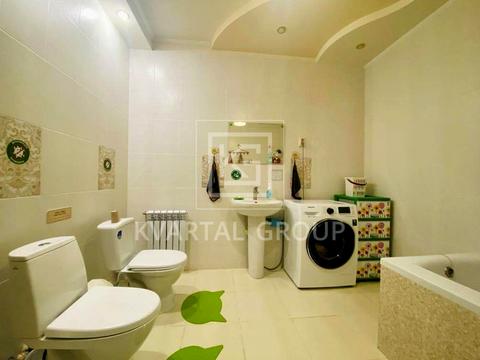 комерційна за адресою Андріївська, 25