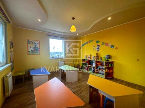 комерційна за адресою Андріївська, 25