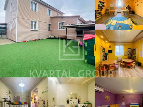 комерційна за адресою Андріївська, 25