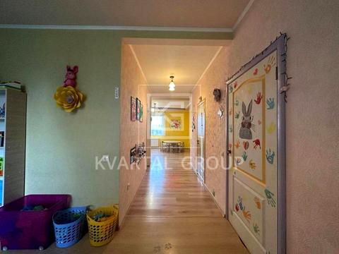 комерційна за адресою Андріївська, 25