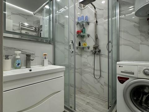 квартира за адресою Василя Макуха вул. (Червонопартизанська), 3