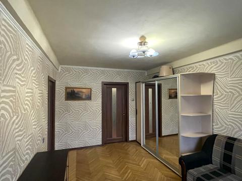 квартира за адресою Верховної Ради бульв., 25-А