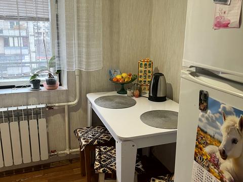 квартира за адресою Богатирська вул., 14