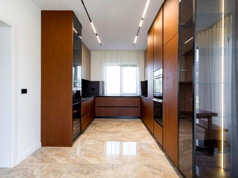 дом по адресу Нова