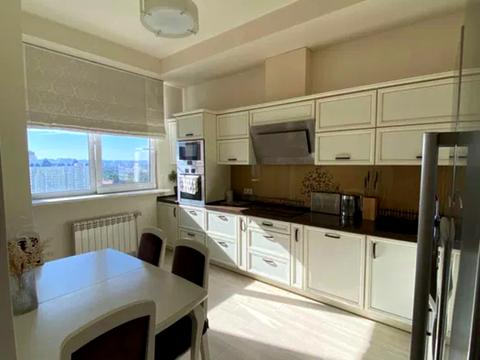 квартира за адресою Гната Хоткевича вул. (Червоногвардійська), 8