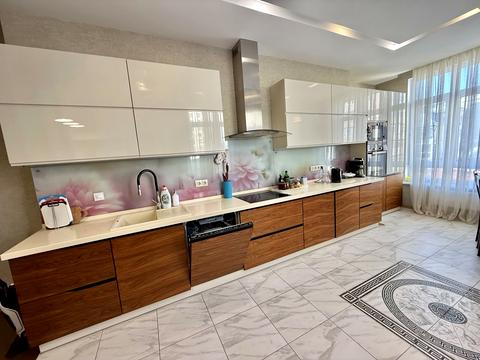 квартира по адресу Черновола просп. (700-летия Львова), 73