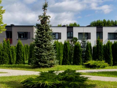 дом по адресу вулиця Столична