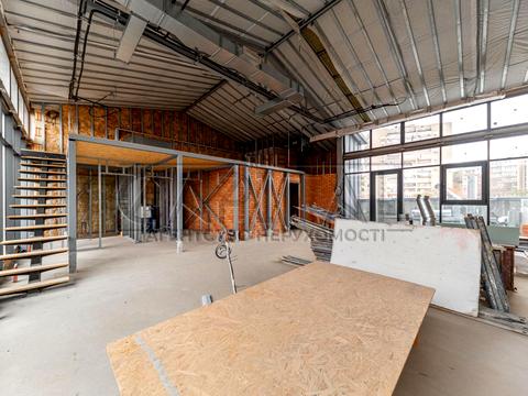 комерційна за адресою Болсуновська вул. (Сергія Струтинського), 4