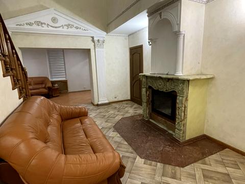 будинок за адресою Краснокутська вул.