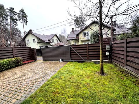 дом по адресу с. Буча, Александра Олеся ул., 19Б