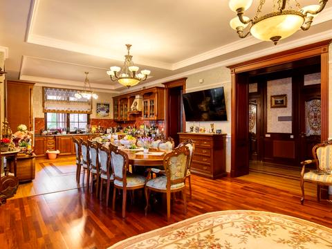 дом по адресу Нова