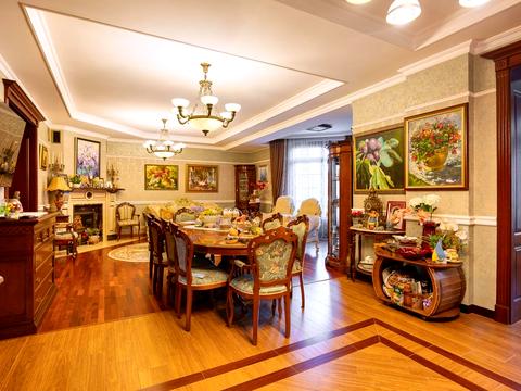 комерційна за адресою Івана Франка вул., 1