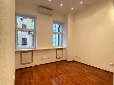 коммерческая по адресу Саксаганского ул., 67