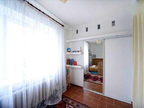 квартира за адресою Лаврська вул. (Січневого Повстання), 8