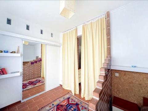 квартира за адресою Лаврська вул. (Січневого Повстання), 8