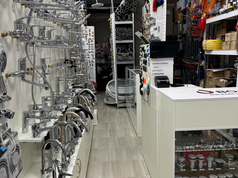 комерційна за адресою Анни Ахматової вул., 22