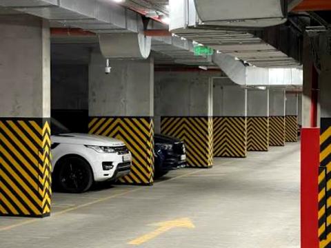 паркомісце за адресою Доківська вул., 21