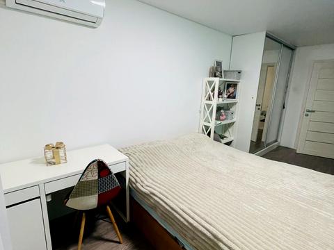 квартира за адресою Метробудівська вул., 8