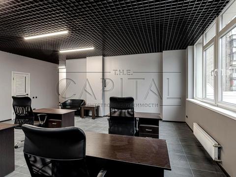 комерційна за адресою Жилянська вул., 68