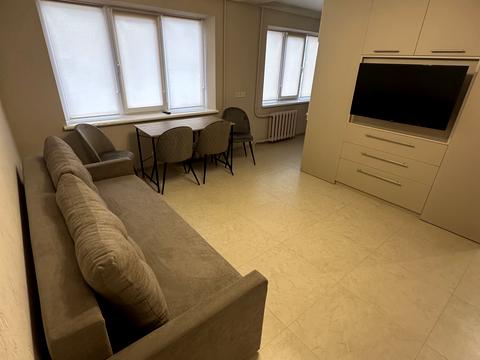 квартира за адресою Привокзальна вул., 8