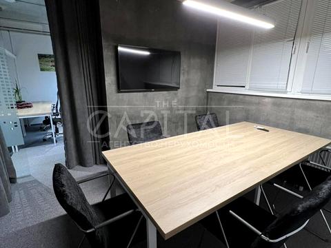 комерційна за адресою Валерія Лобановського просп. (Червонозоряний), 150