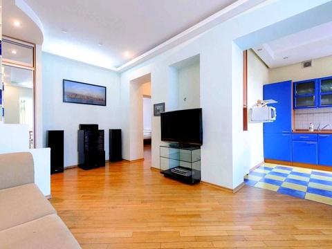 квартира по адресу Круглоуниверситетская ул., 13