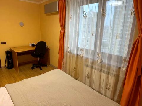 квартира за адресою Левка Лук'яненка вул. (Маршала Тимошенка), 2/4