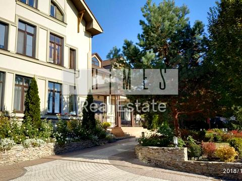 будинок за адресою с. Хлепча, Центральна вул.