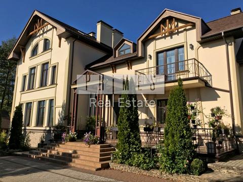 будинок за адресою с. Хлепча, Центральна вул.