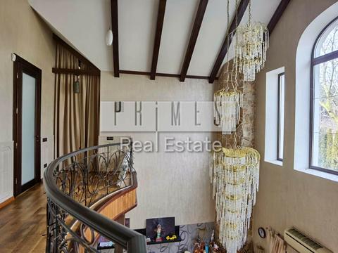 будинок за адресою с. Хлепча, Центральна вул.