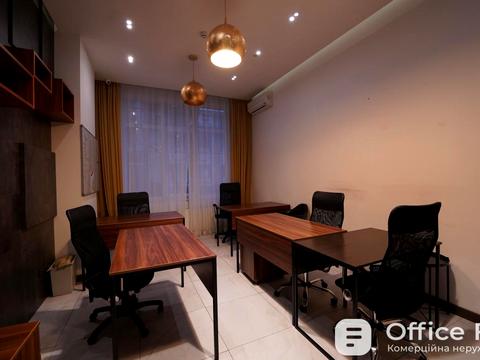 комерційна за адресою Полтавська вул., 12