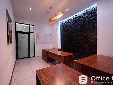 комерційна за адресою Полтавська вул., 12