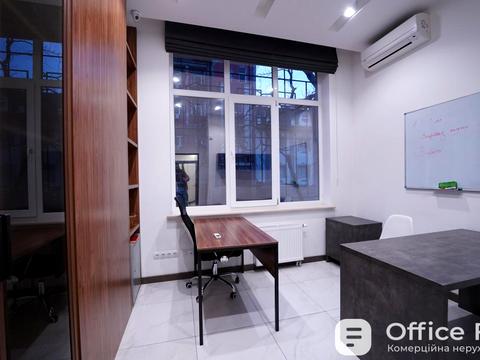 комерційна за адресою Полтавська вул., 12