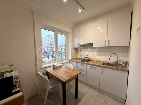 квартира за адресою Київ, Володимира Івасюка просп. (Героїв Сталінграду), 19-А