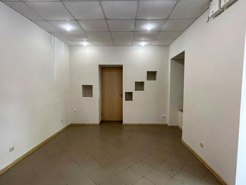 комерційна за адресою Підмурна вул., 24