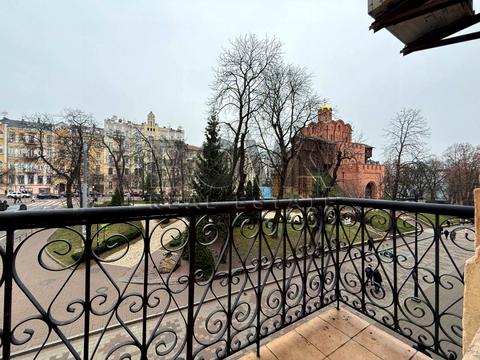 квартира за адресою Лисенка вул., 1