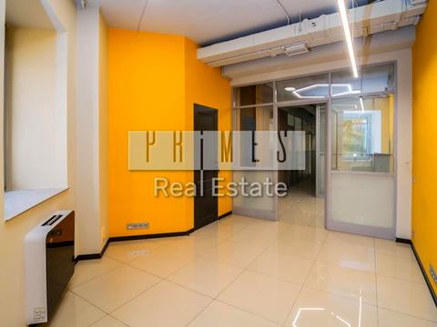 комерційна за адресою Київ, Спортивна пл., 3