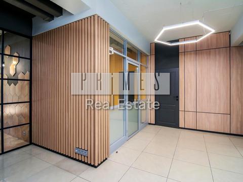 комерційна за адресою Київ, Спортивна пл., 3