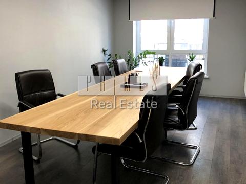 комерційна за адресою Київ, Дегтярна вул., 8