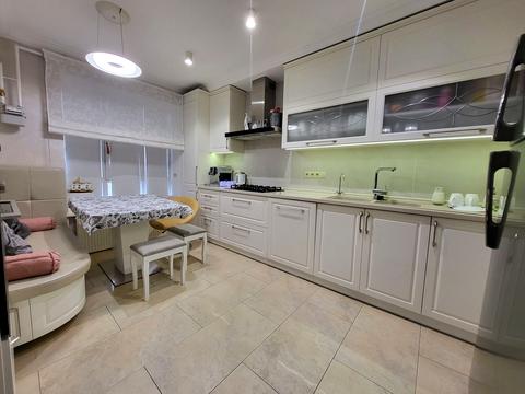 квартира за адресою Володимира Антоновича вул. (Свердлова), 36а, 36б, 36д, 36к, 36м