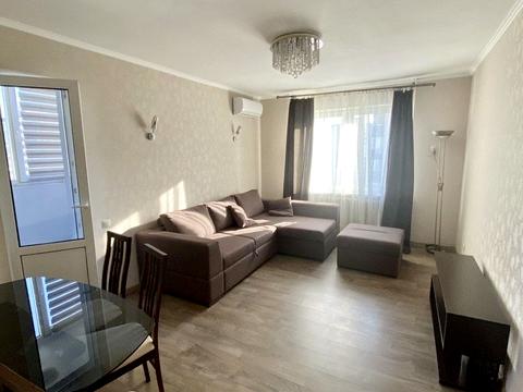 квартира за адресою Анни Ахматової вул., 28