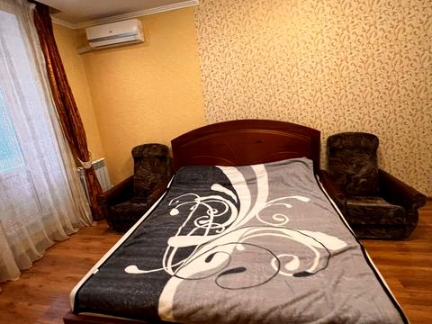 квартира за адресою Одеса, Владислава Бувалкіна вул. (Бочарова Генерала), 75