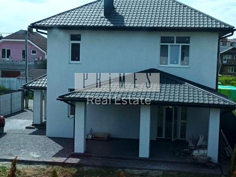 будинок за адресою Квітнева вул.