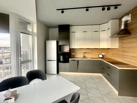 квартира по адресу Черновола просп. (700-летия Львова), 77