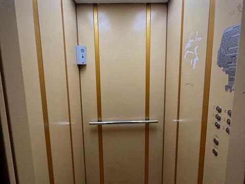 квартира за адресою Героїв просп., 9